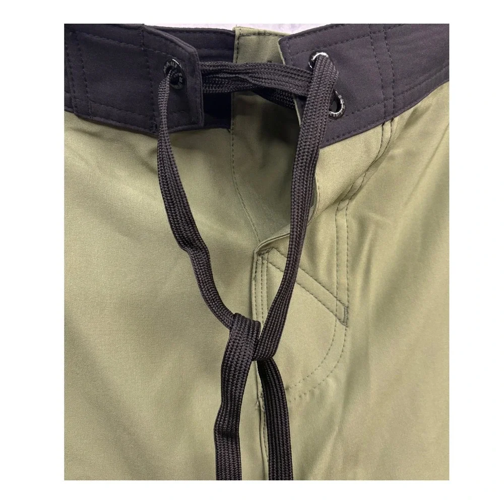 Maui Rippers Tribal Olive Boardshorts Stretch Surf‎ Swim Cargo Pocket Casual  42